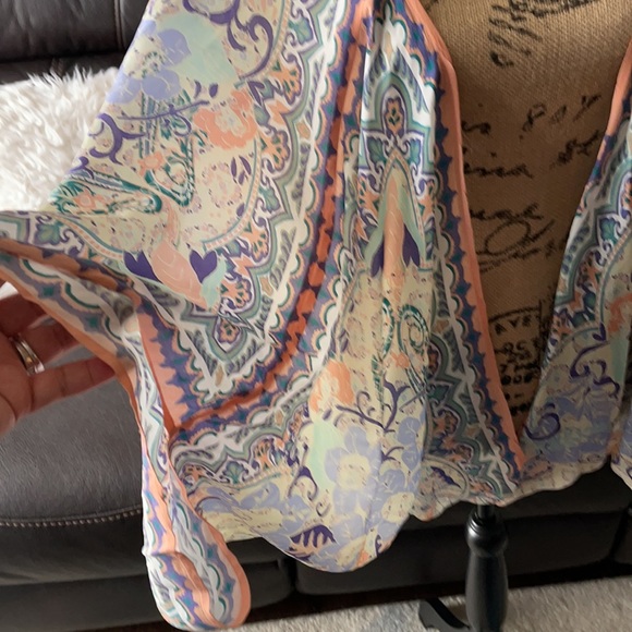 Womens Cover up - Picture 2 of 4